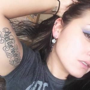 Meet your Posher, Cristina